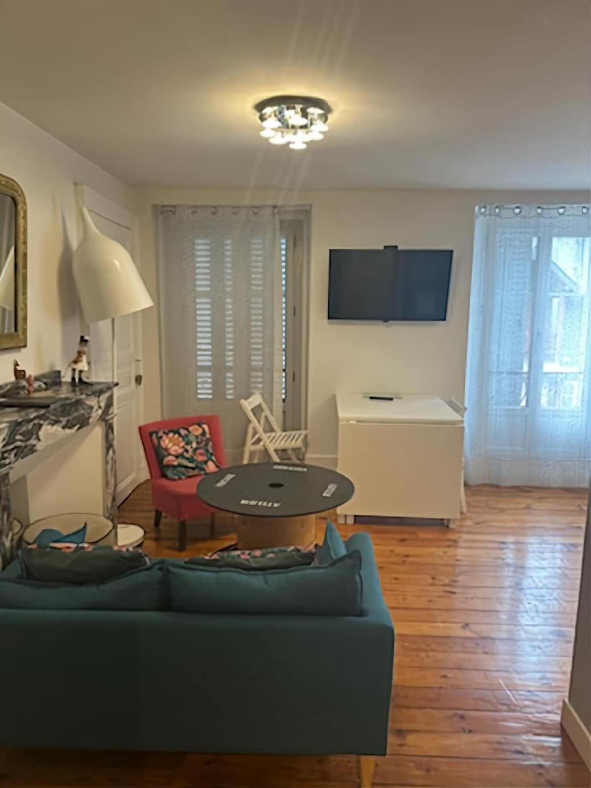 Appartement T2 4 Personnes Wifi Et Climatisation Bagnères-de-Luchon Exteriér fotografie
