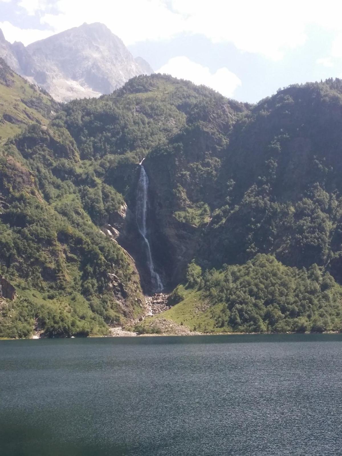 Appartement T2 4 Personnes Wifi Et Climatisation Bagnères-de-Luchon Exteriér fotografie