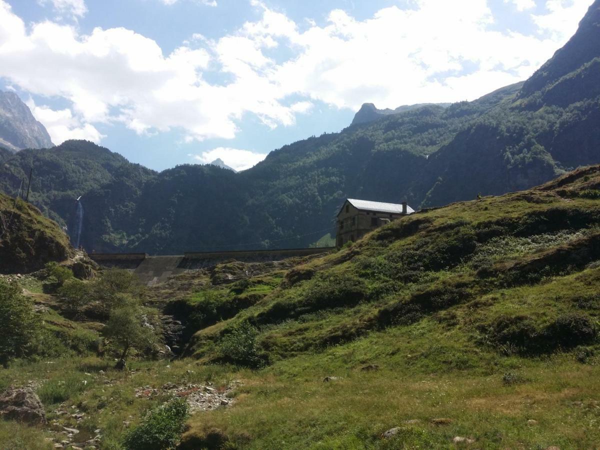 Appartement T2 4 Personnes Wifi Et Climatisation Bagnères-de-Luchon Exteriér fotografie